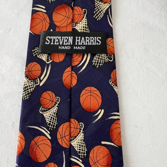 Steven Harris Hand Made Basketball Themed Necktie in Excellent Condition! - Picture 3 of 5